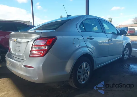 2017 Chevrolet Sonic Ls Auto z USA, uszkodzony, nr VIN 1G1JB5SG7H4174764